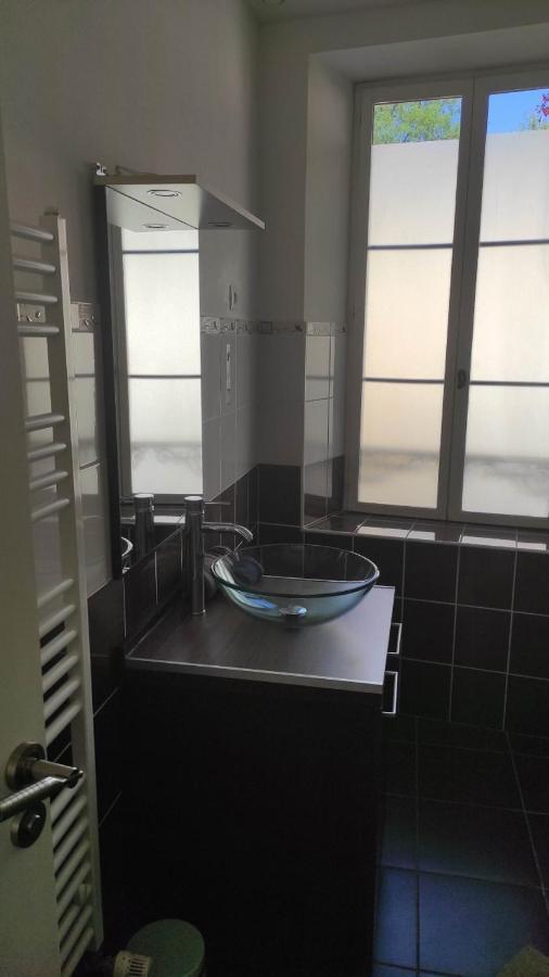 Aubigny Sur Nere Aparthotel Екстериор снимка